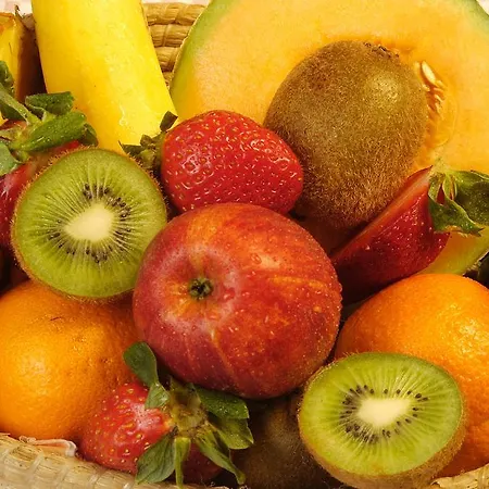 Und Almroesl 4* Karteis