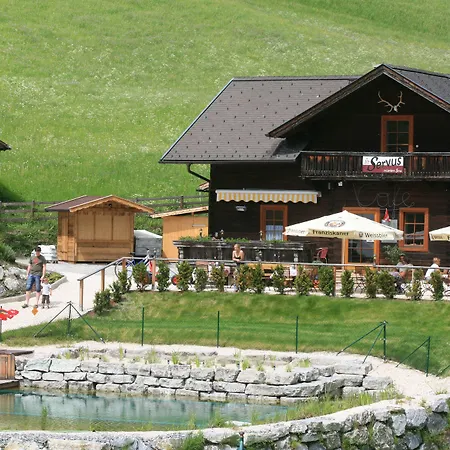 Lejlighedshotel Und Almroesl 4*