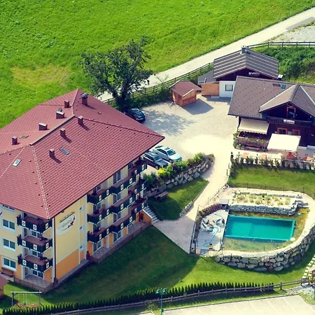 Und Almroesl Lägenhetshotell 4*